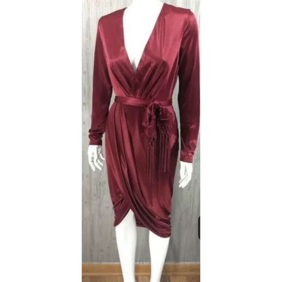 2X Satin Stretch Tulip Dress NWT - Picture 1 of 3